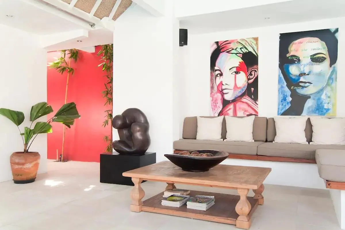 Villa Seminyak 6 Bedrooms 0*, 세미냑
