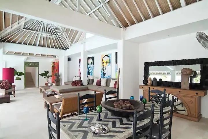 Villa Seminyak 6 Bedrooms 세미냑